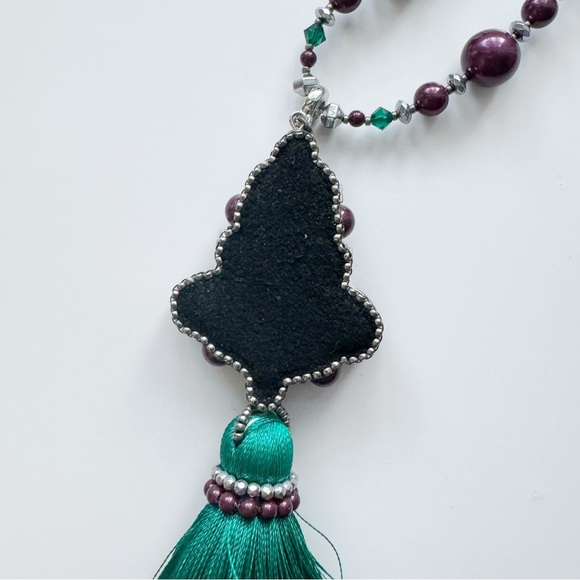 Handmade crystal and tassel pendant with beads and crystal chain - Picture 4 of 5